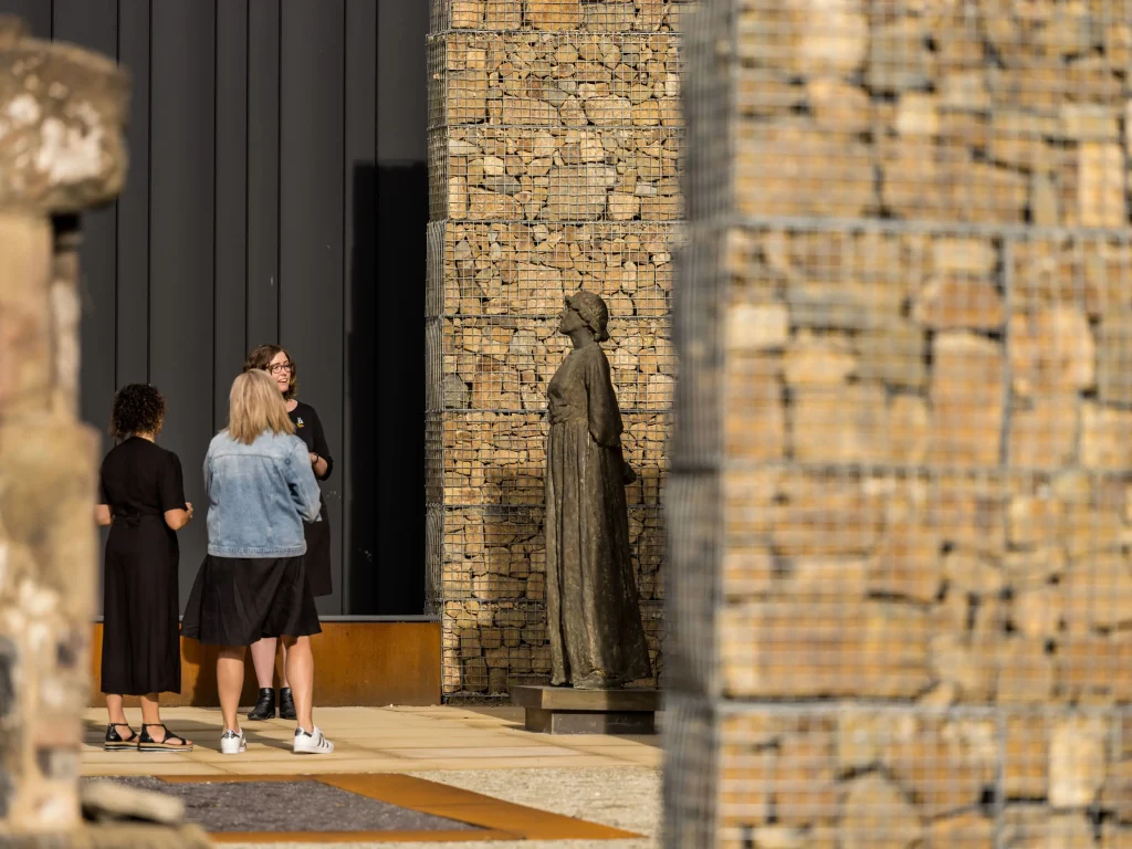 Web design for tourism icon in Hobart